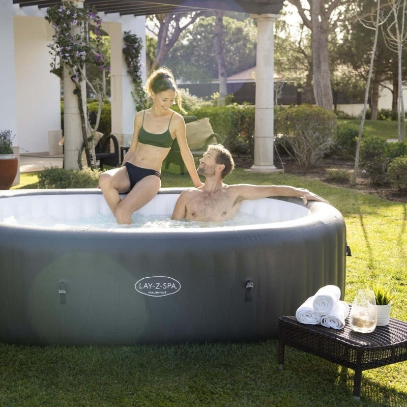 Lay-Z-Spa Mauritius Airjet™ Hot Tub