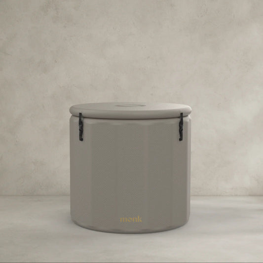 Monk Nomad with lid on a light gray background