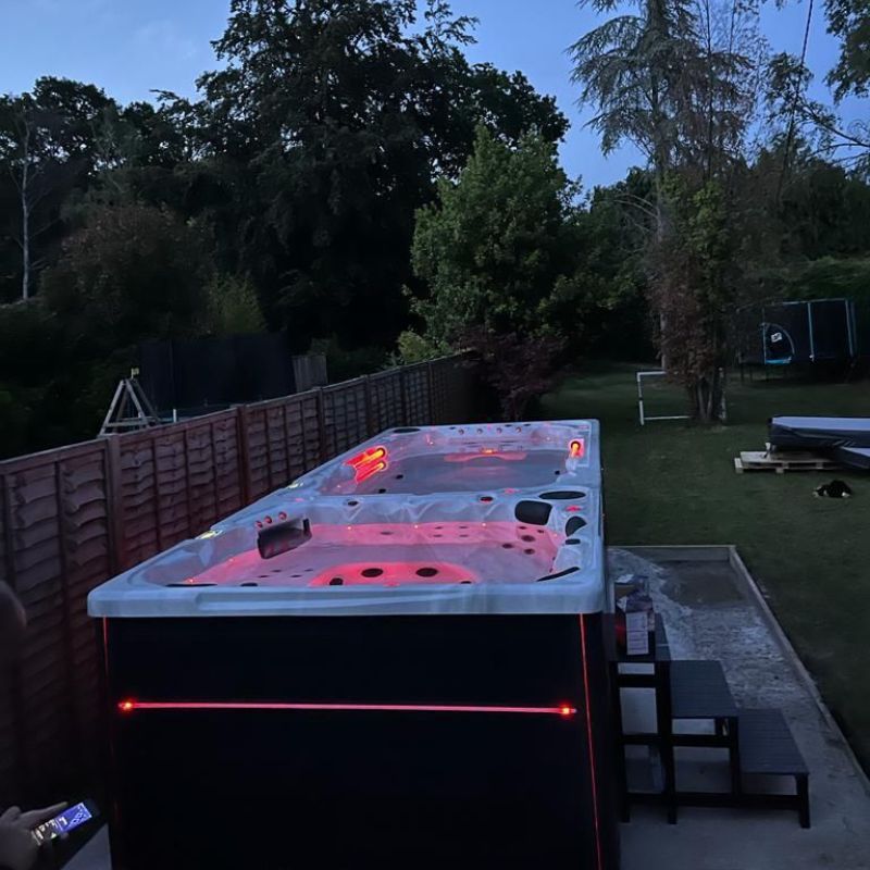 H2O Milano 6-Person 13A Plug & Play Hot Tub - Peak Health and Fitness