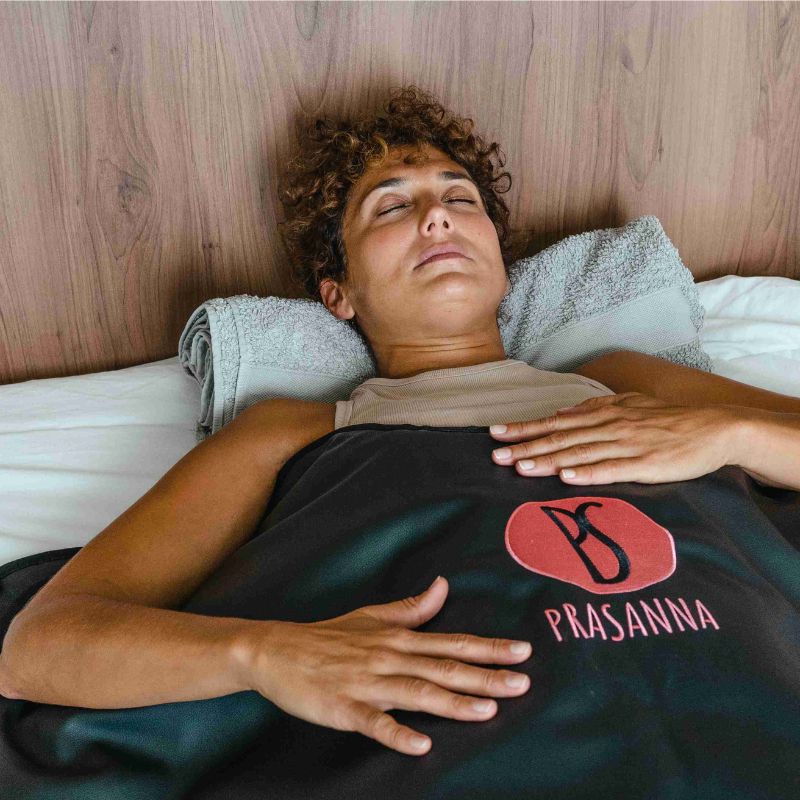 Prasanna sauna blanket