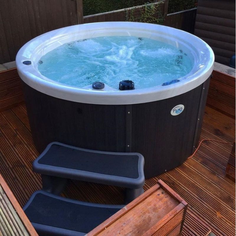 H20 1000 Series 13A Plug & Play Round Hot Tub - Peak Health and Fitness